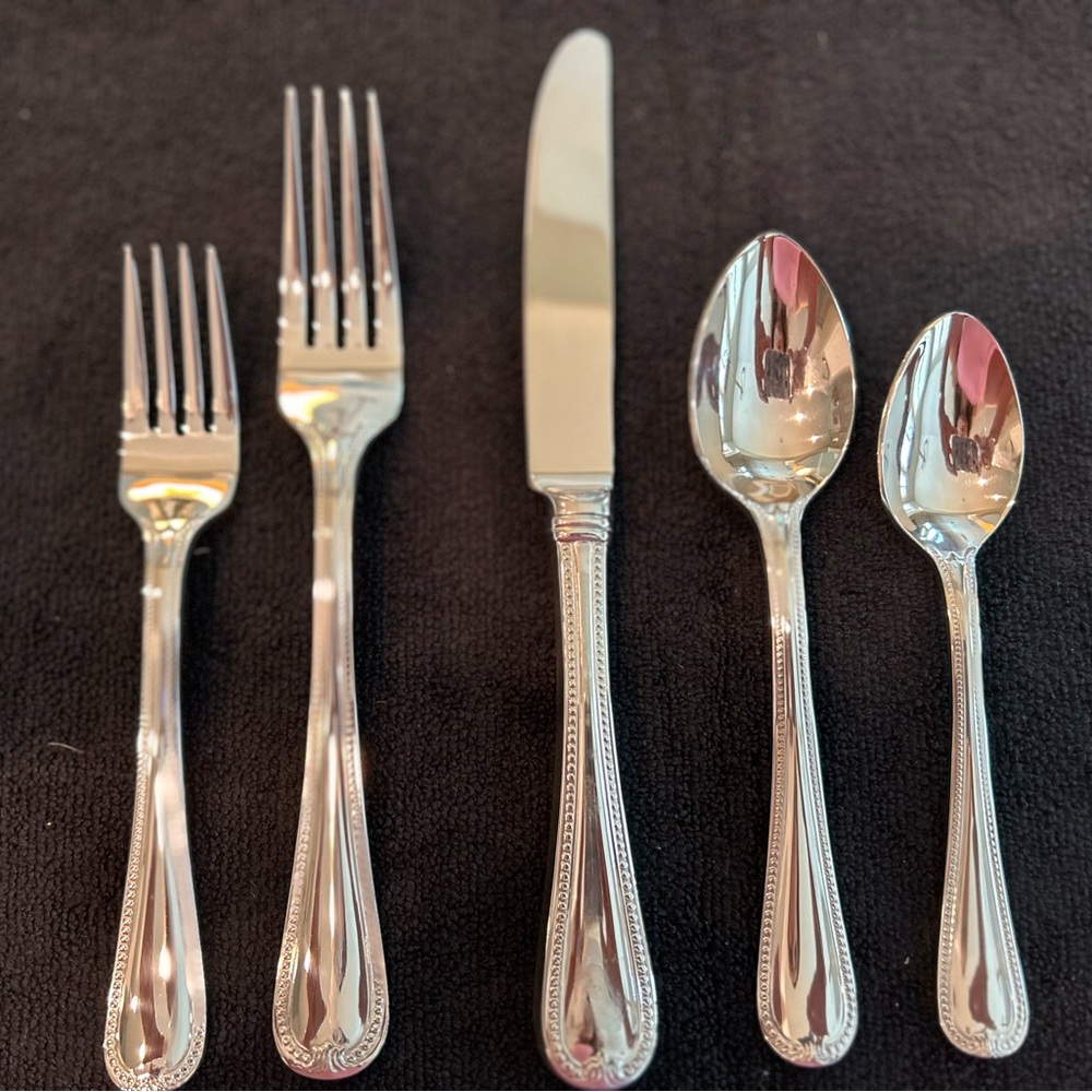 New Lenox Vintage Jewel 5-piece Place Setting